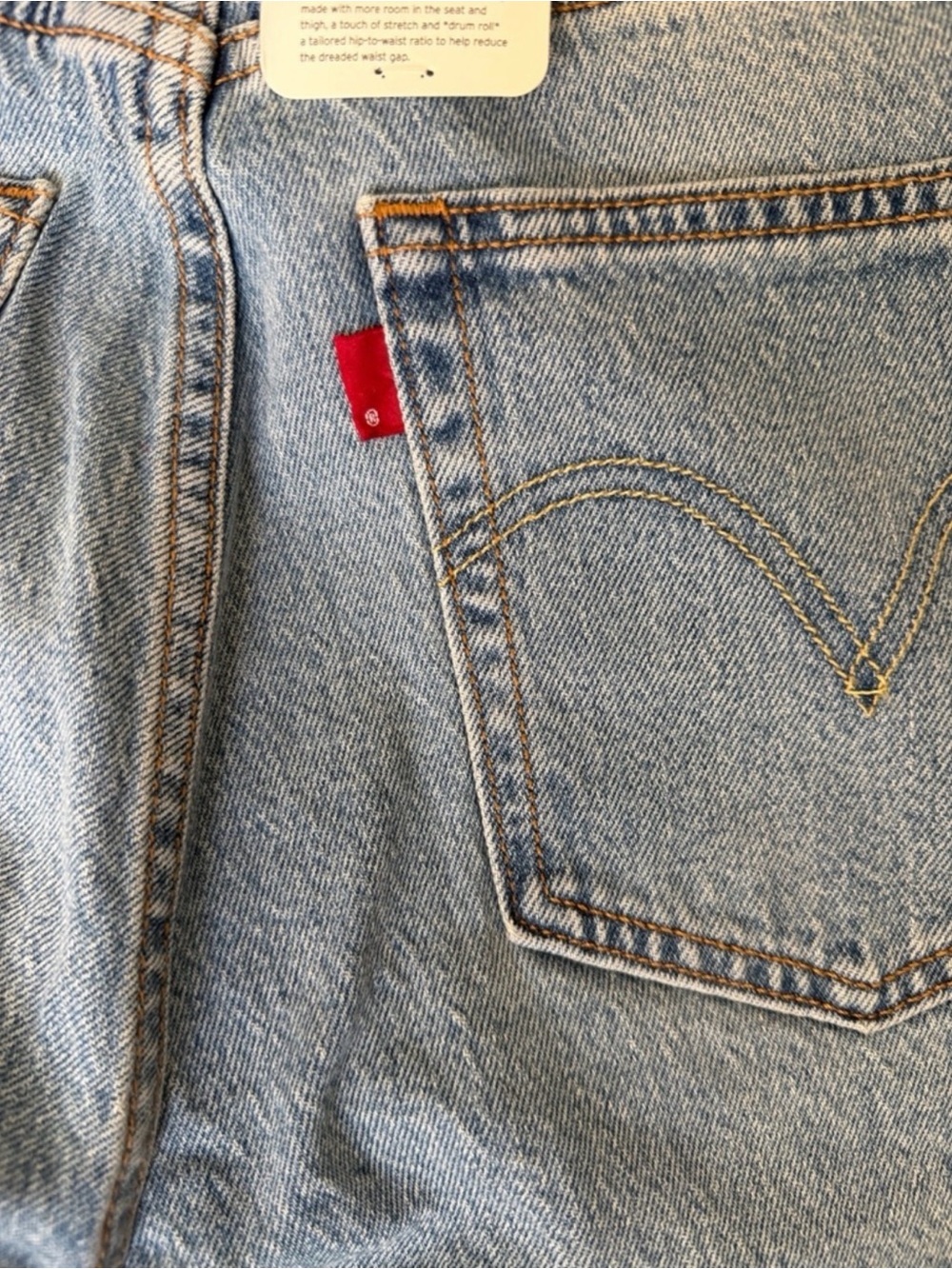 Levi’s xBEYONCE COLLAB: Medium Blue Wash, Embellished Women’s Jeans size:24x32 - Picture 8 of 9